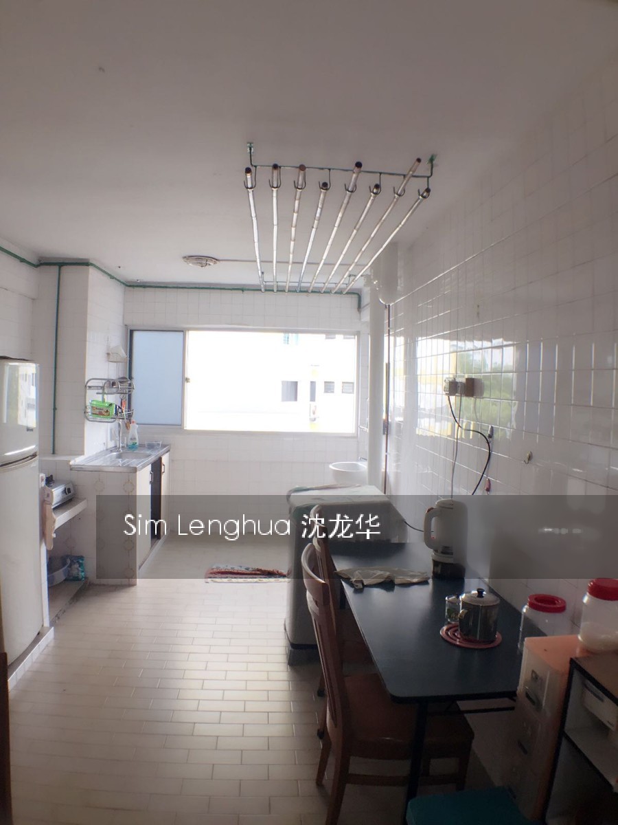 Clementi Avenue 5 thumbnail photo